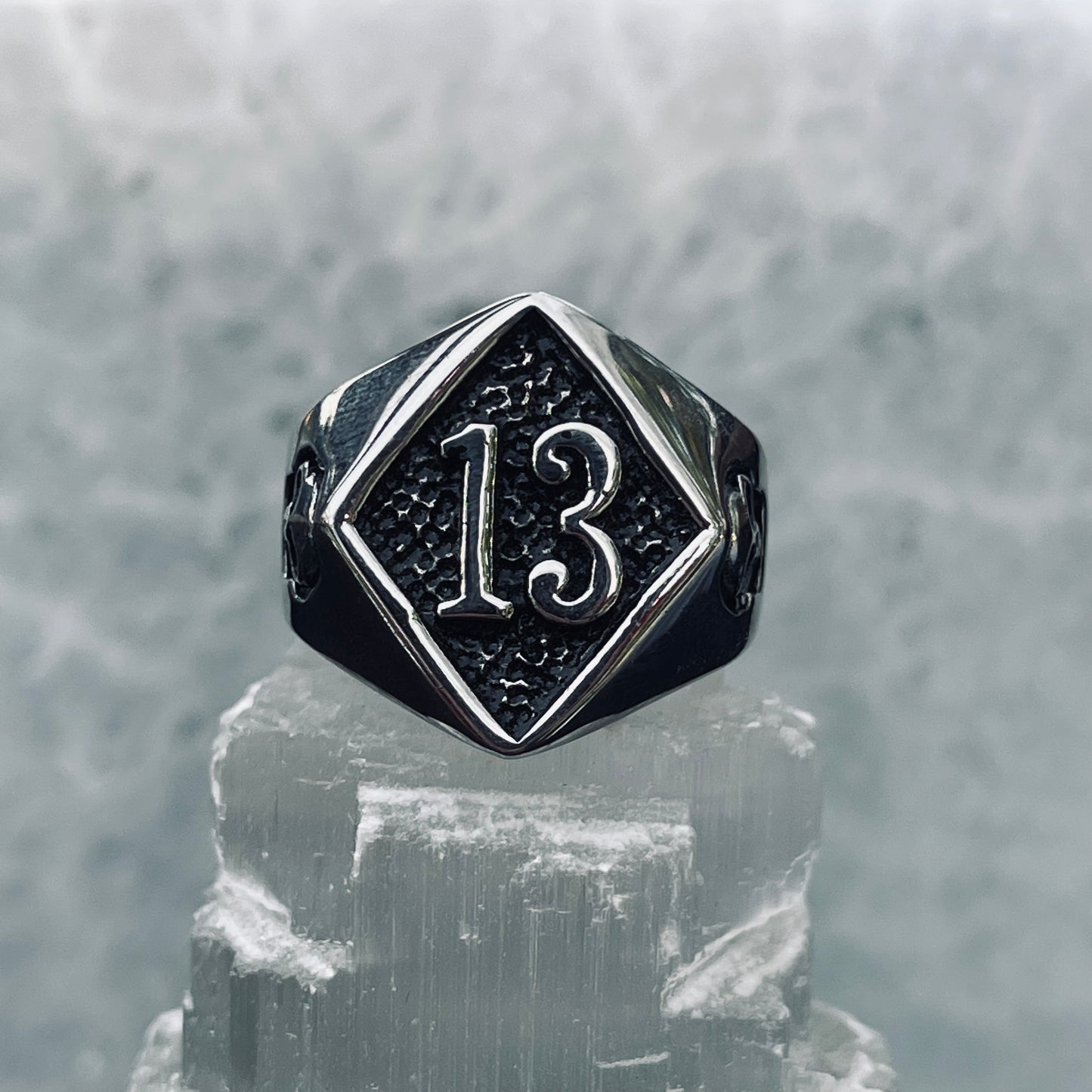 13 Ring
